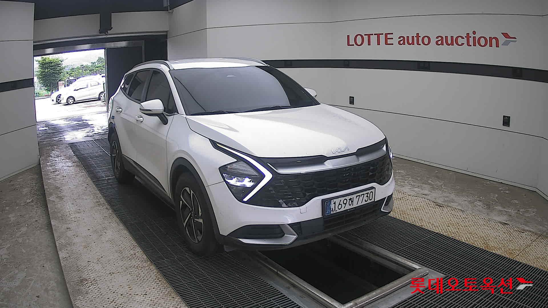 2022 - kia sportage