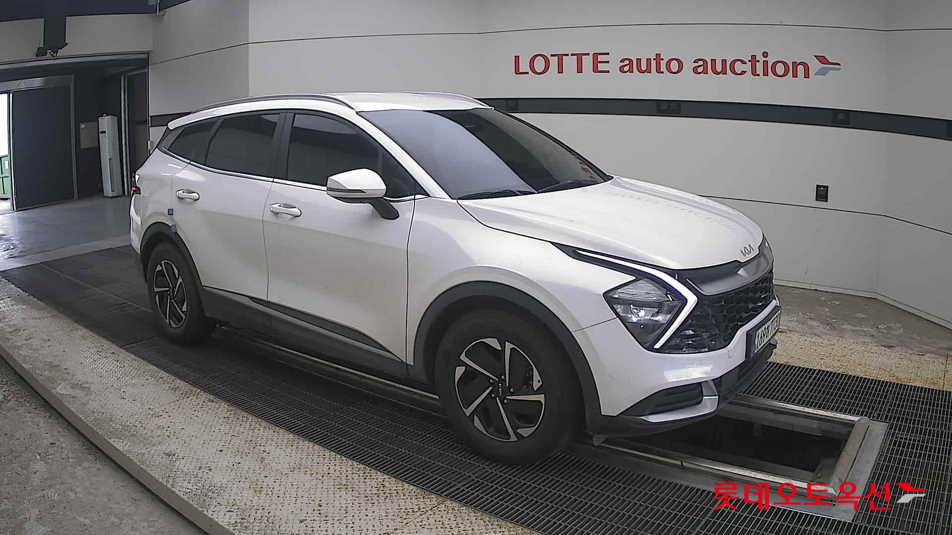 2022 - kia sportage