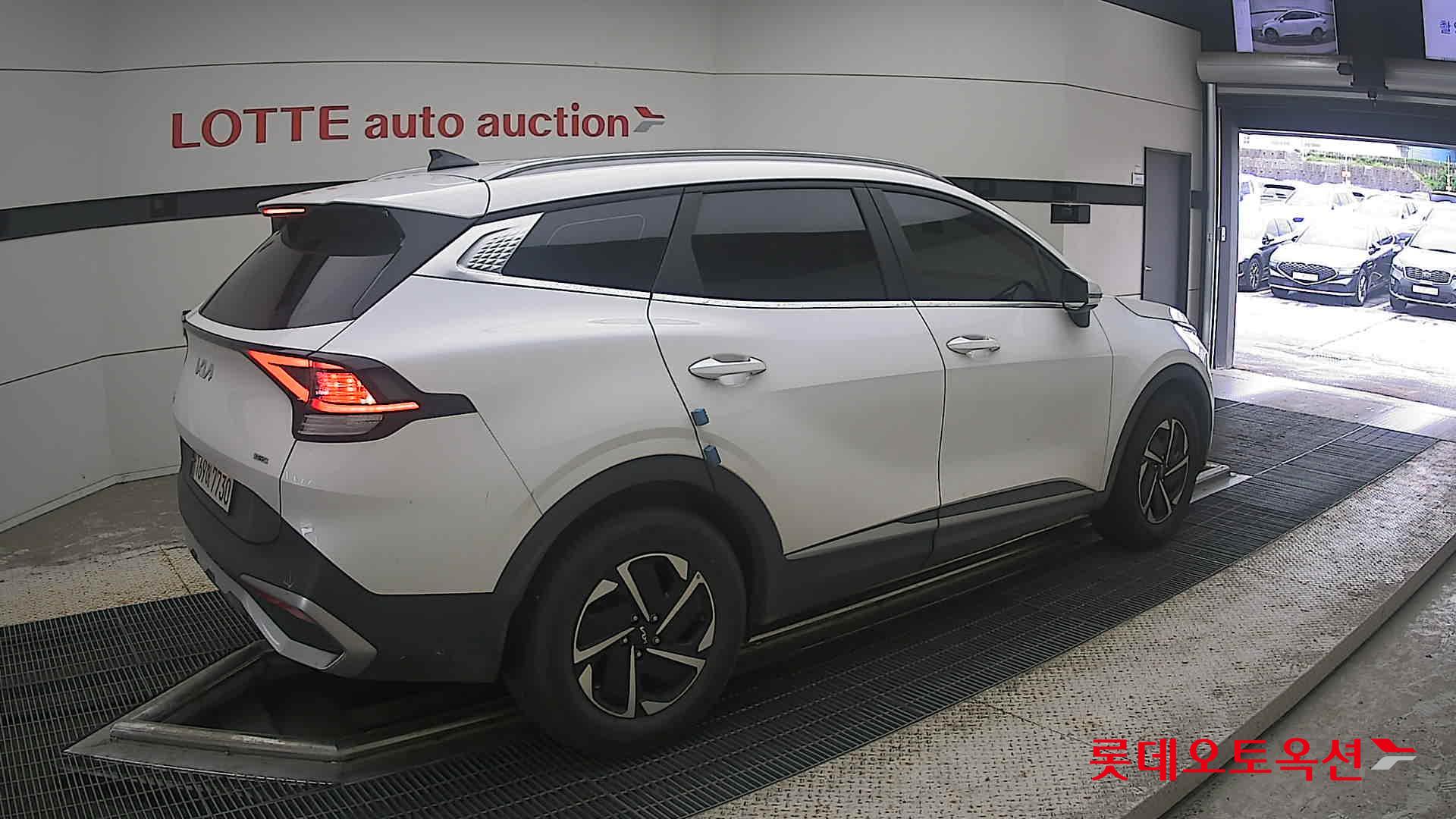 2022 - kia sportage