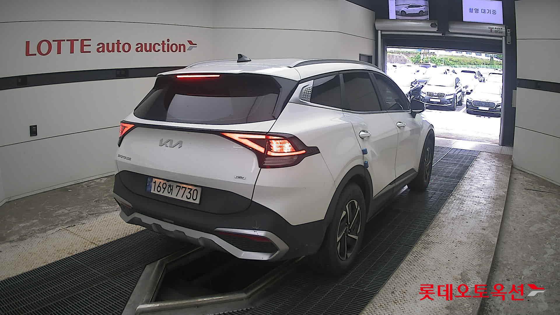 2022 - kia sportage