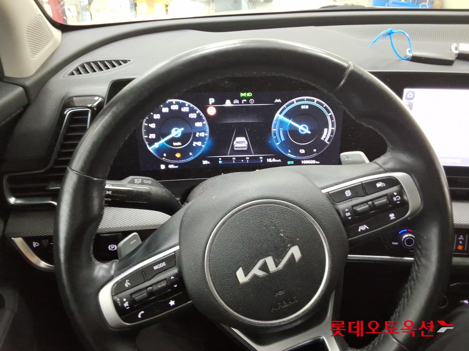 2022 - kia sportage