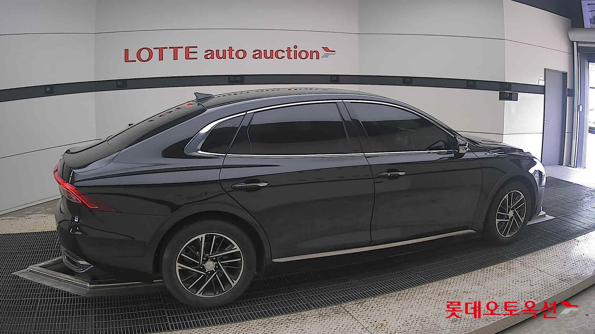 2022 - hyundai grandeur