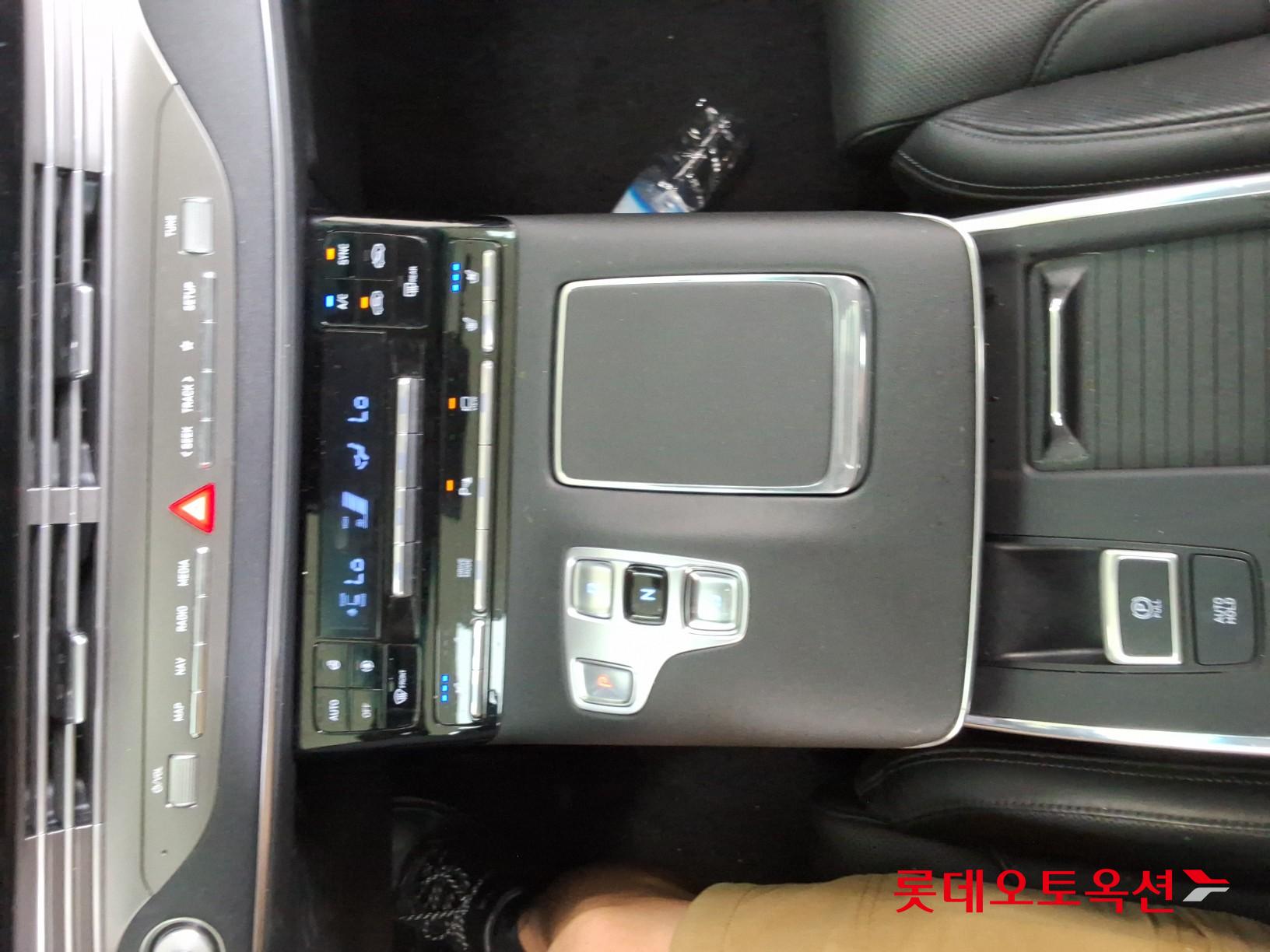 2022 - hyundai grandeur