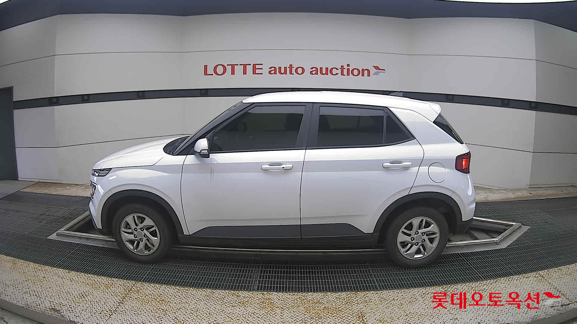 2020 - hyundai venue