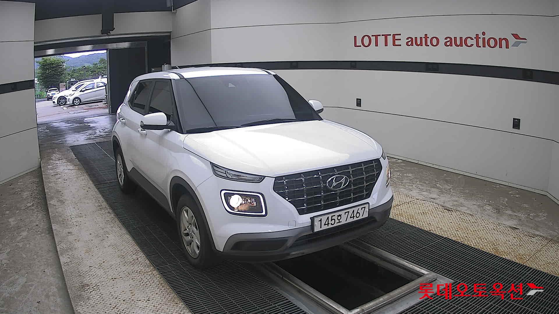 2020 - hyundai venue