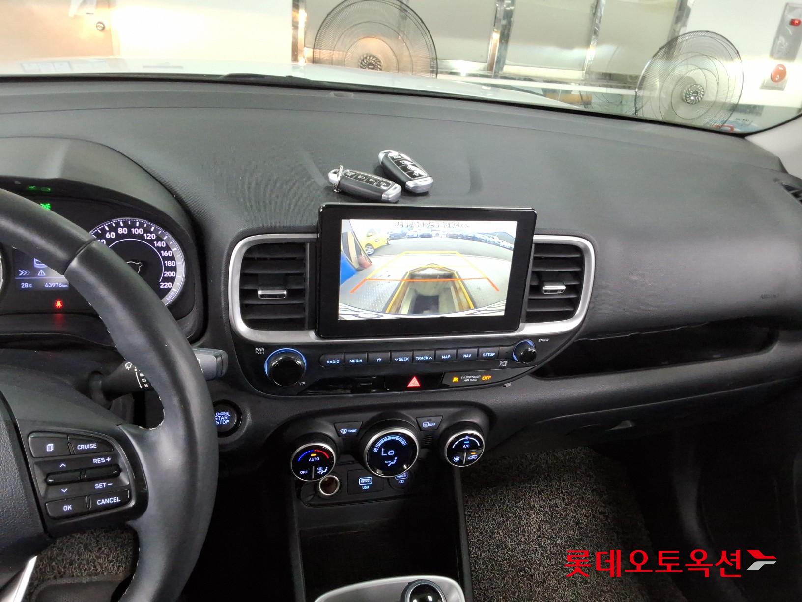 2020 - hyundai venue