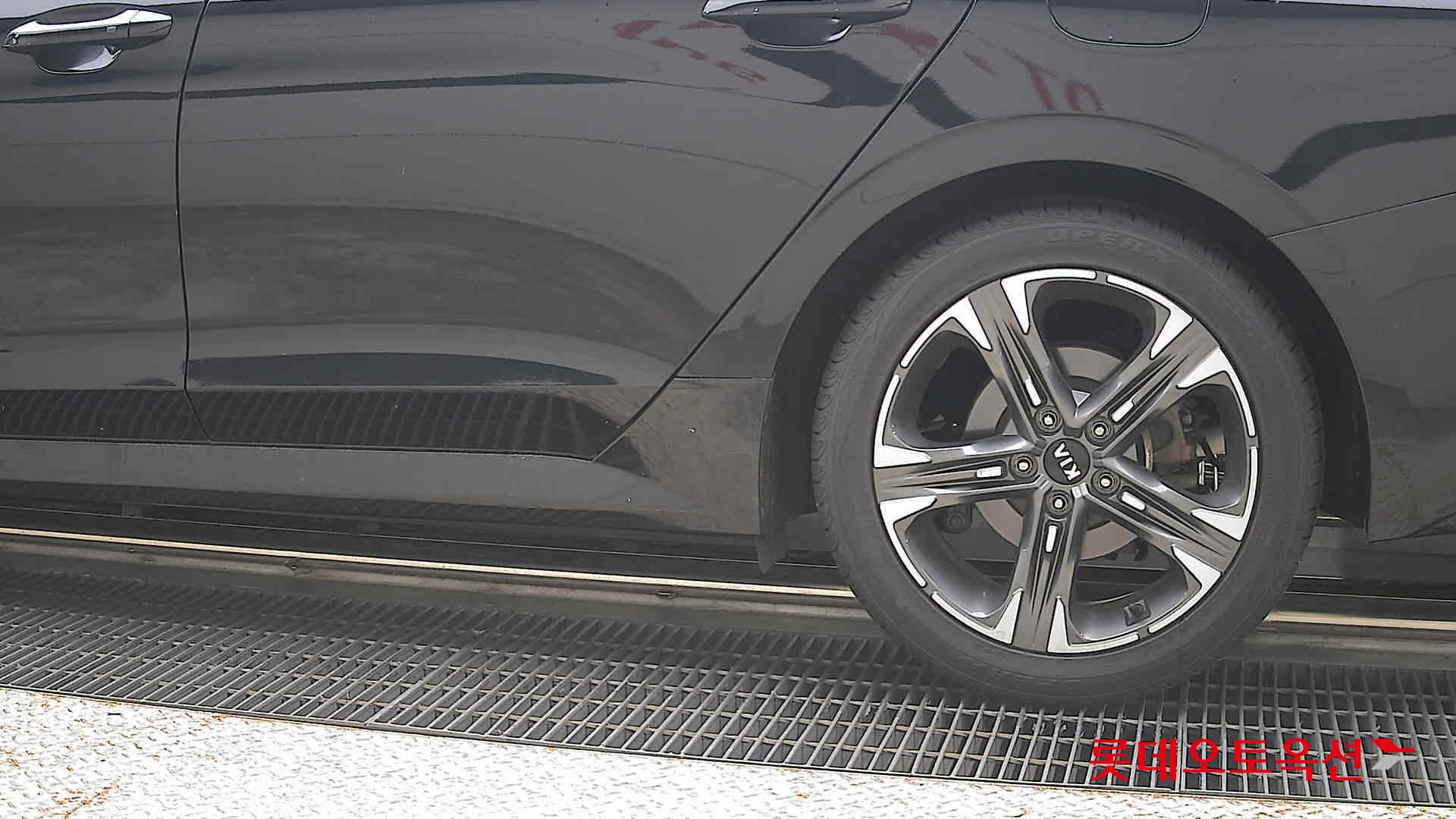 2020 - kia k5
