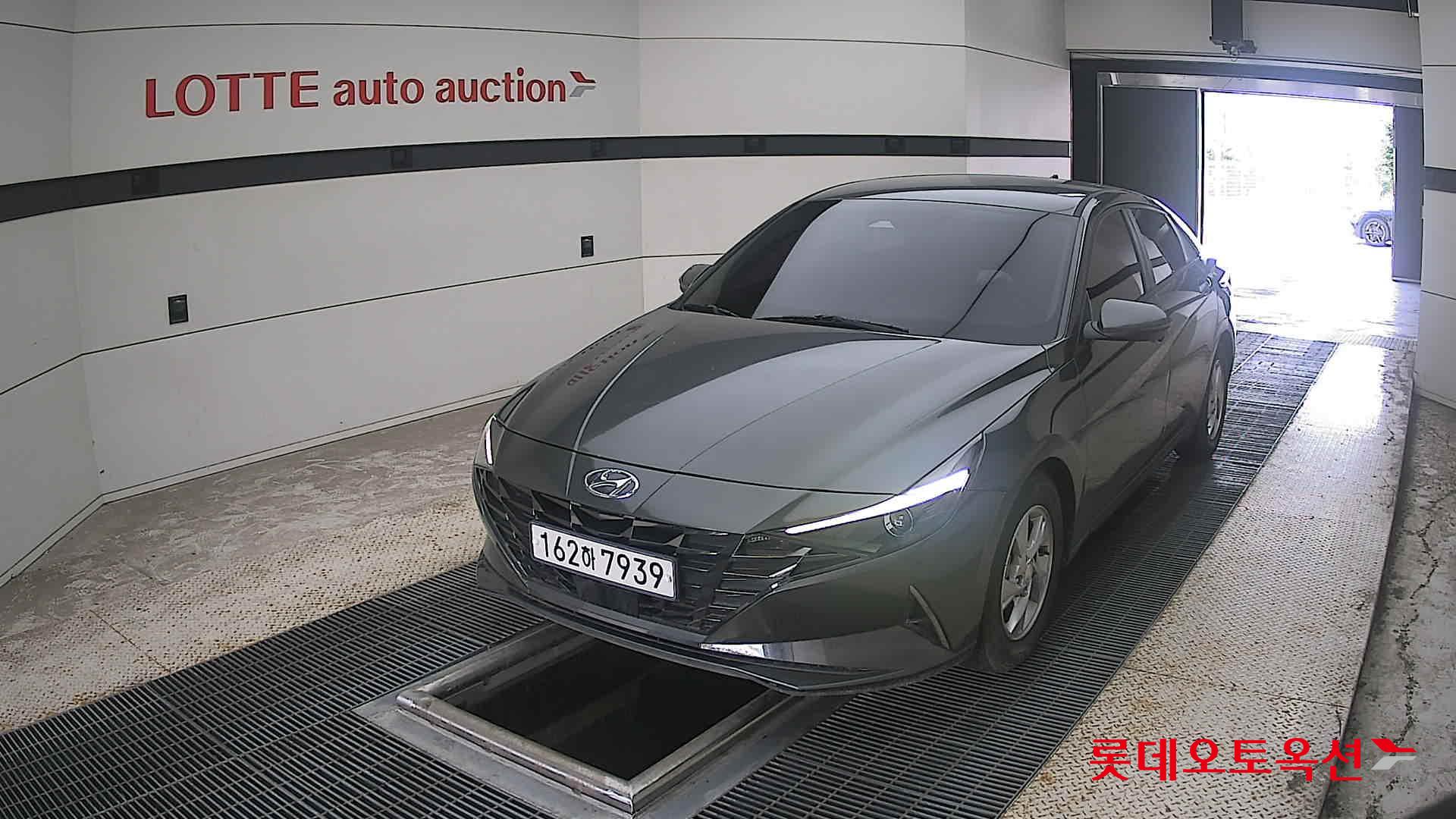 2021 - hyundai avante
