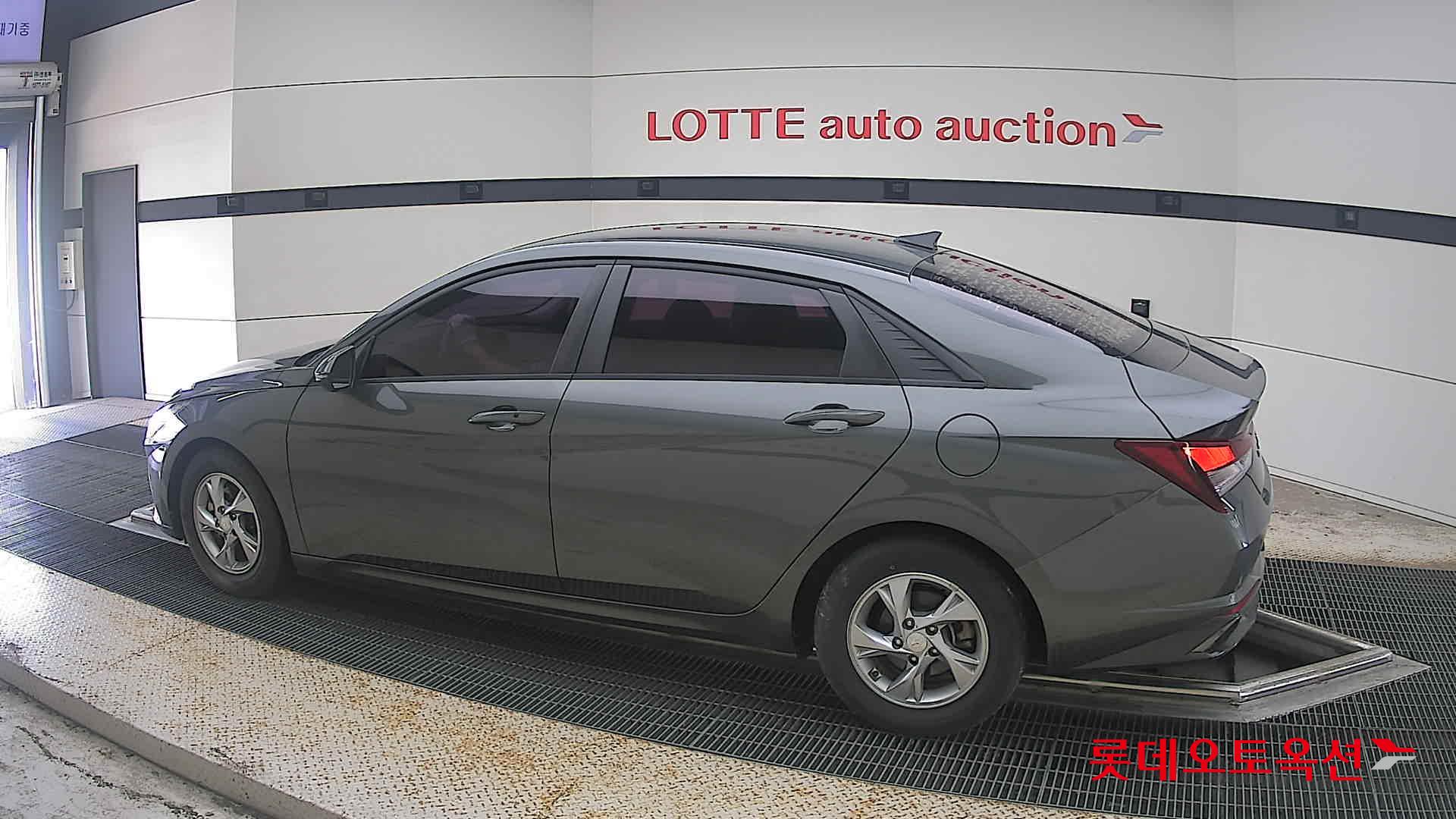 2021 - hyundai avante