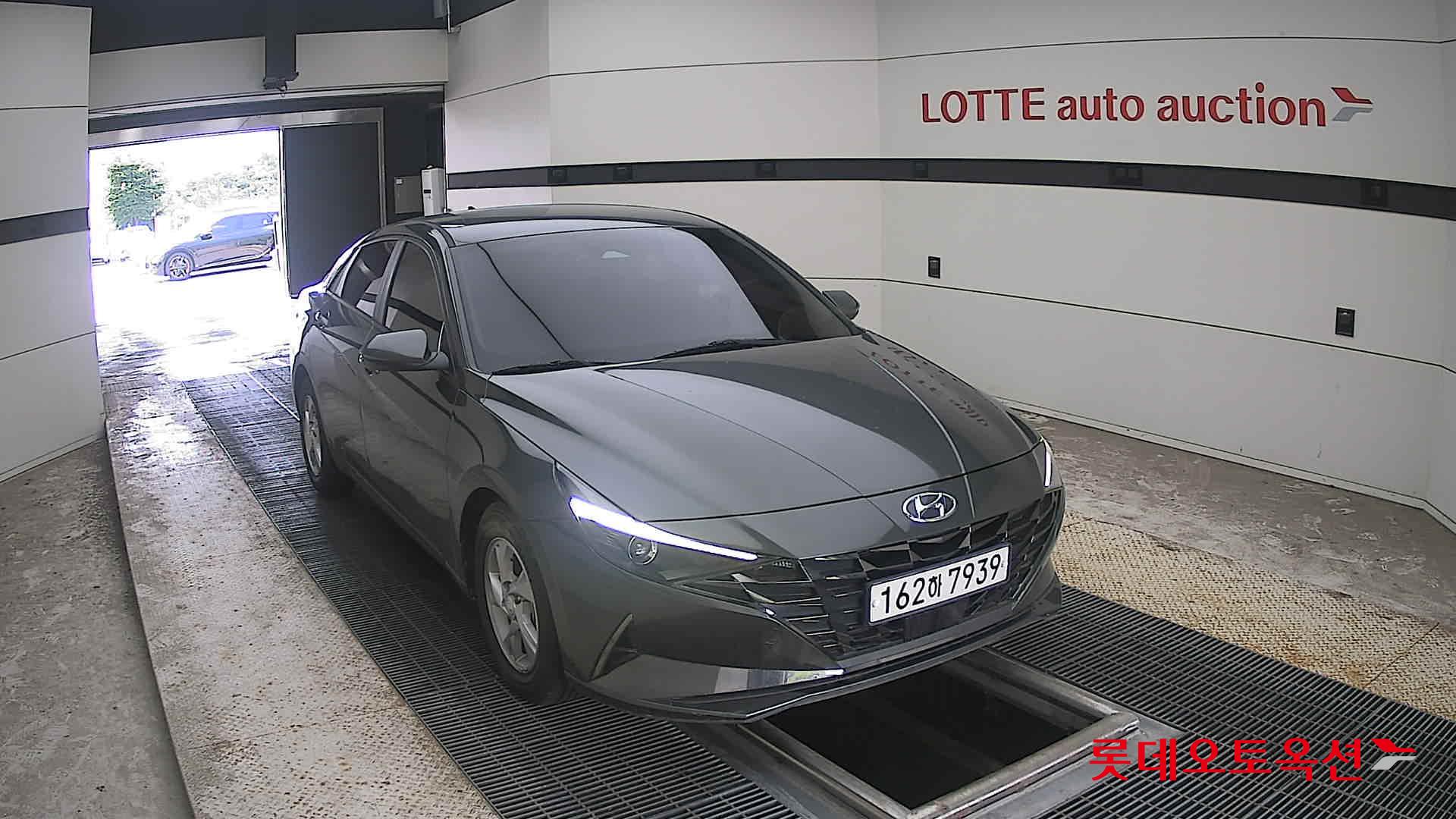 2021 - hyundai avante