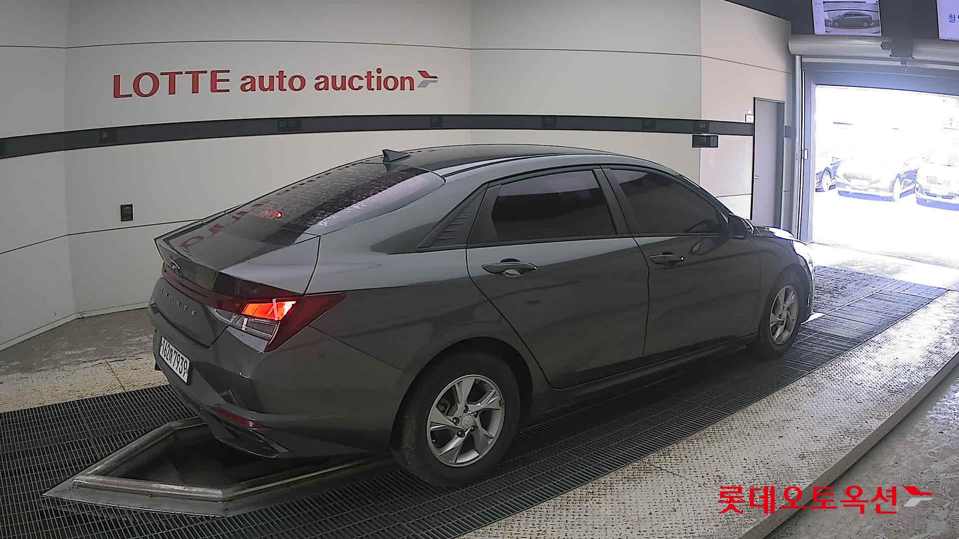 2021 - hyundai avante