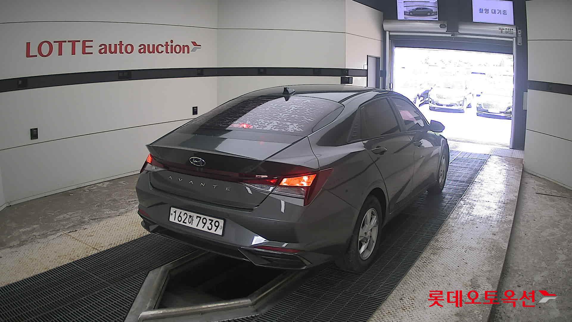 2021 - hyundai avante