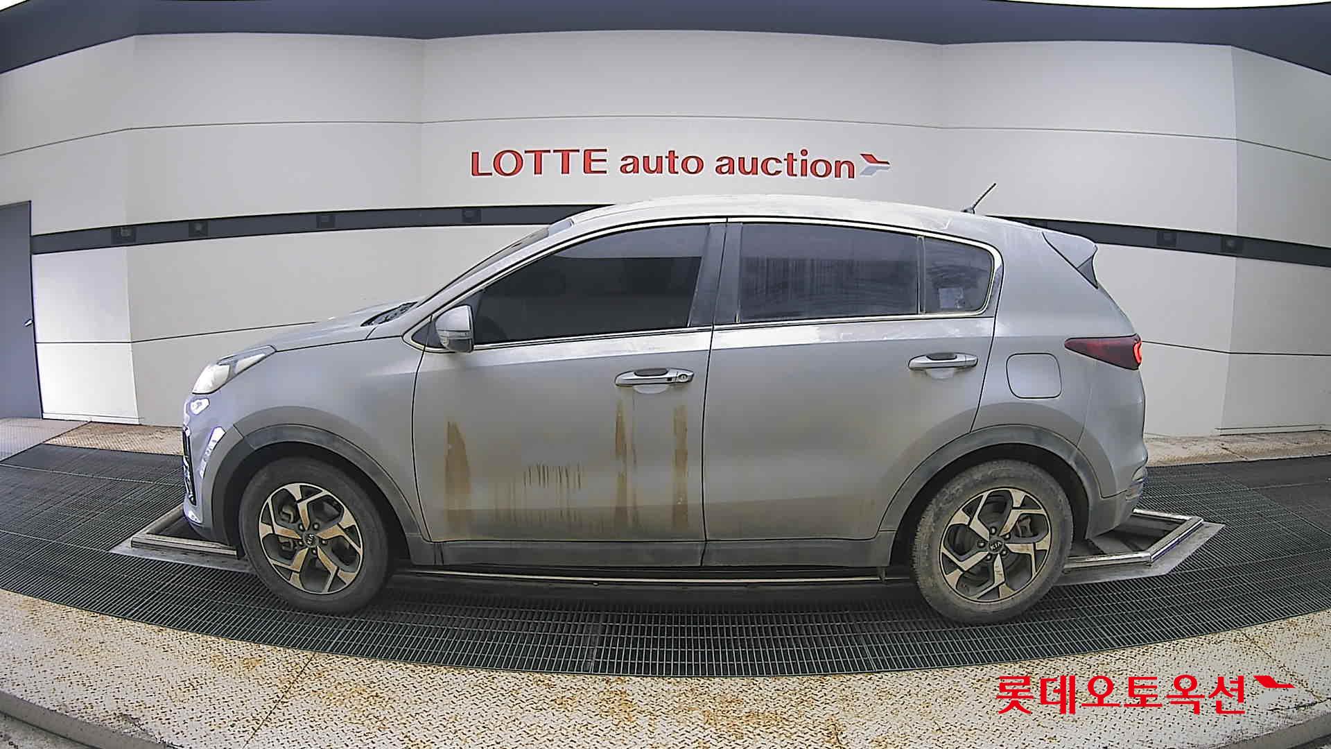2022 - kia sportage