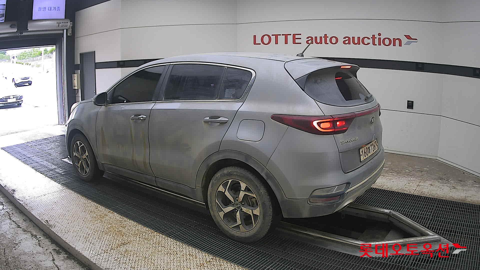 2022 - kia sportage