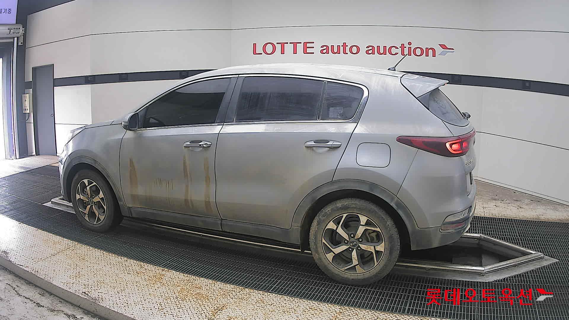 2022 - kia sportage