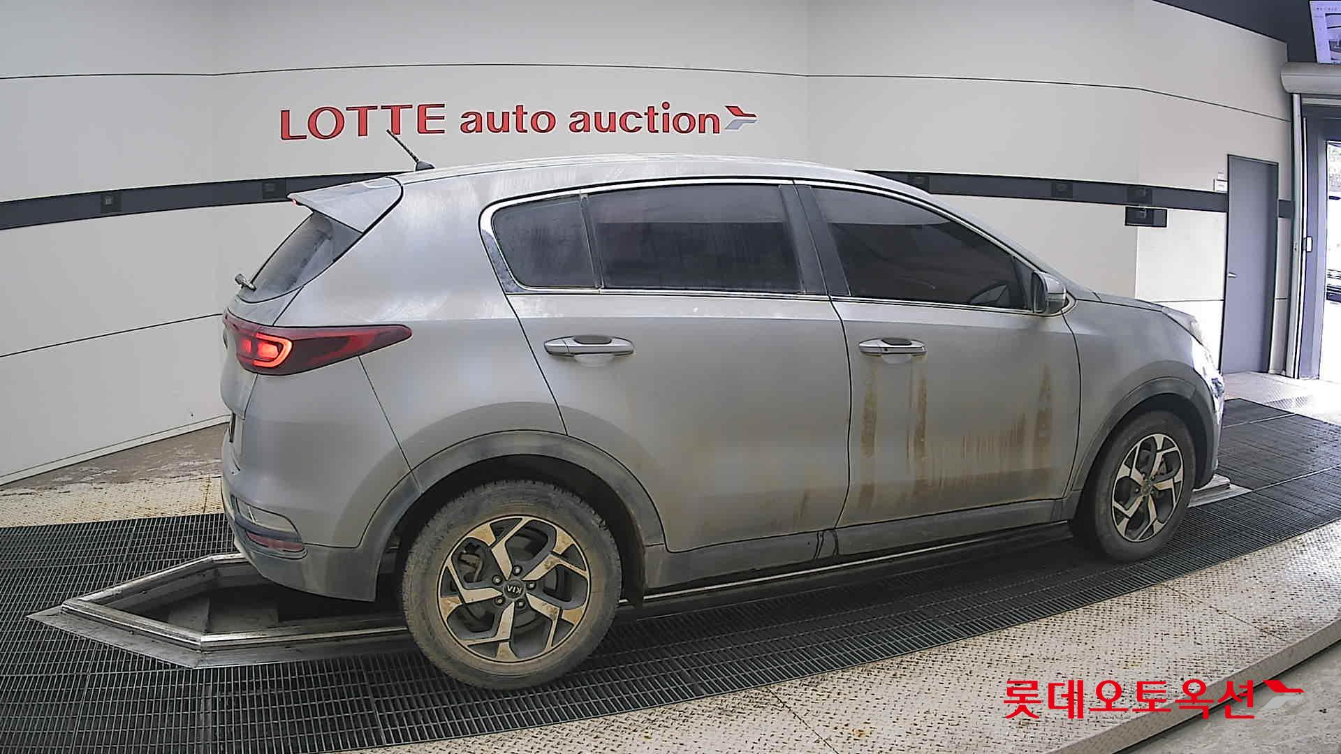 2022 - kia sportage
