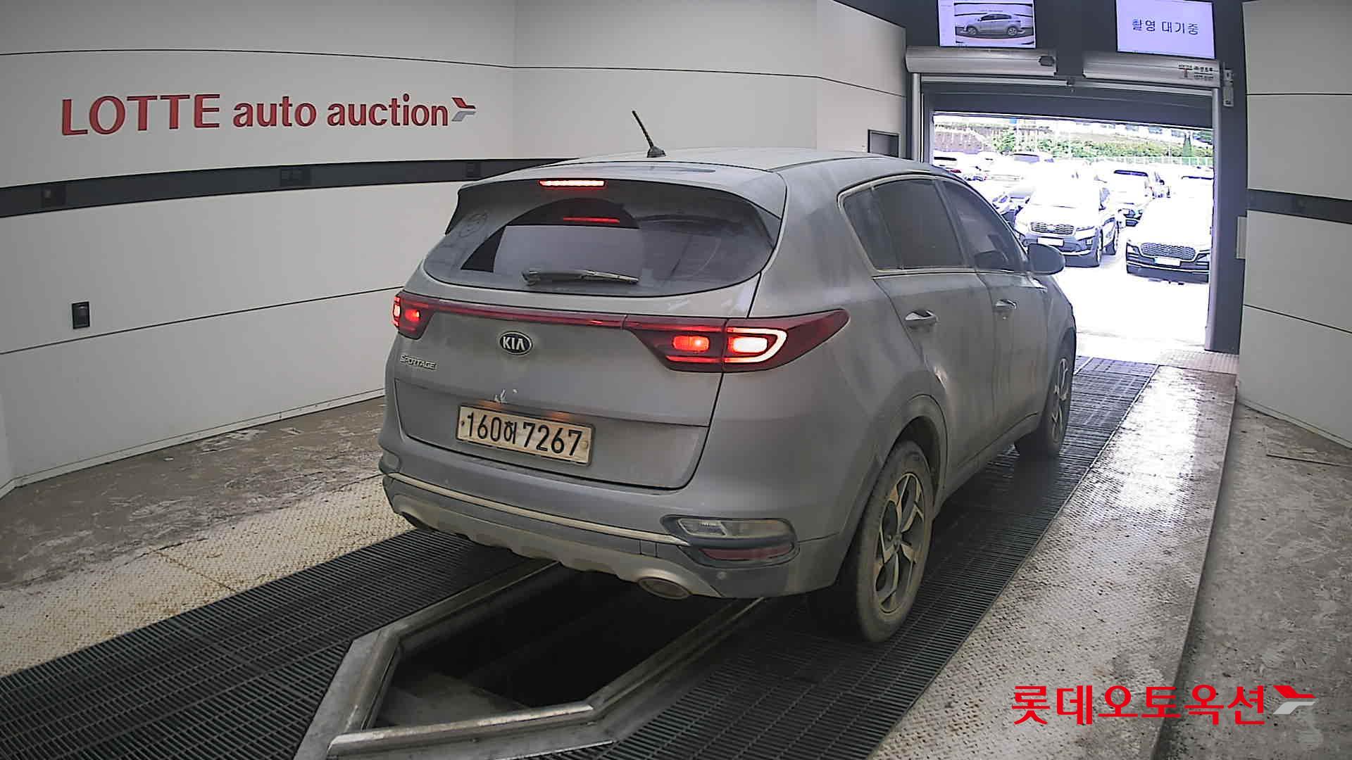 2022 - kia sportage
