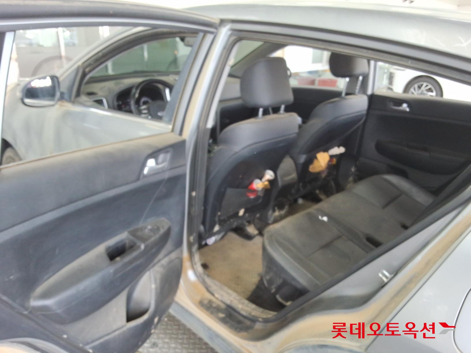 2022 - kia sportage