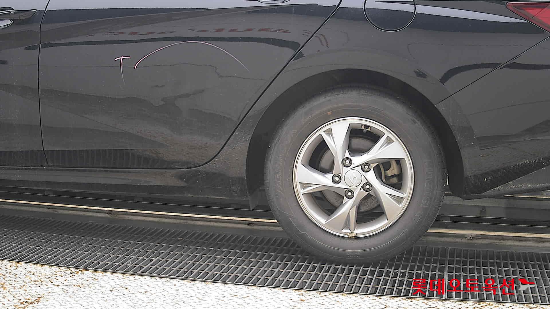 2021 - hyundai avante