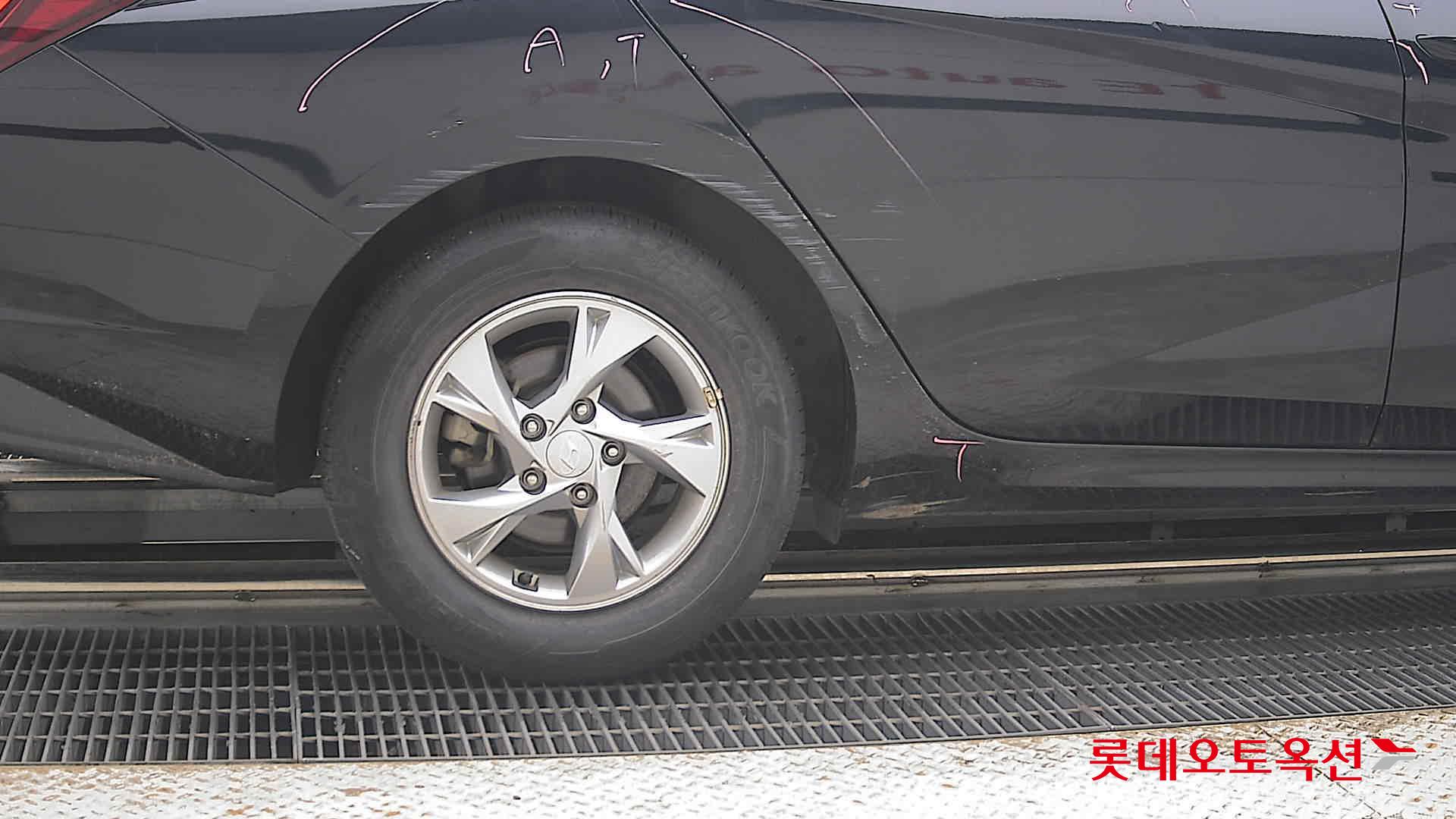 2021 - hyundai avante