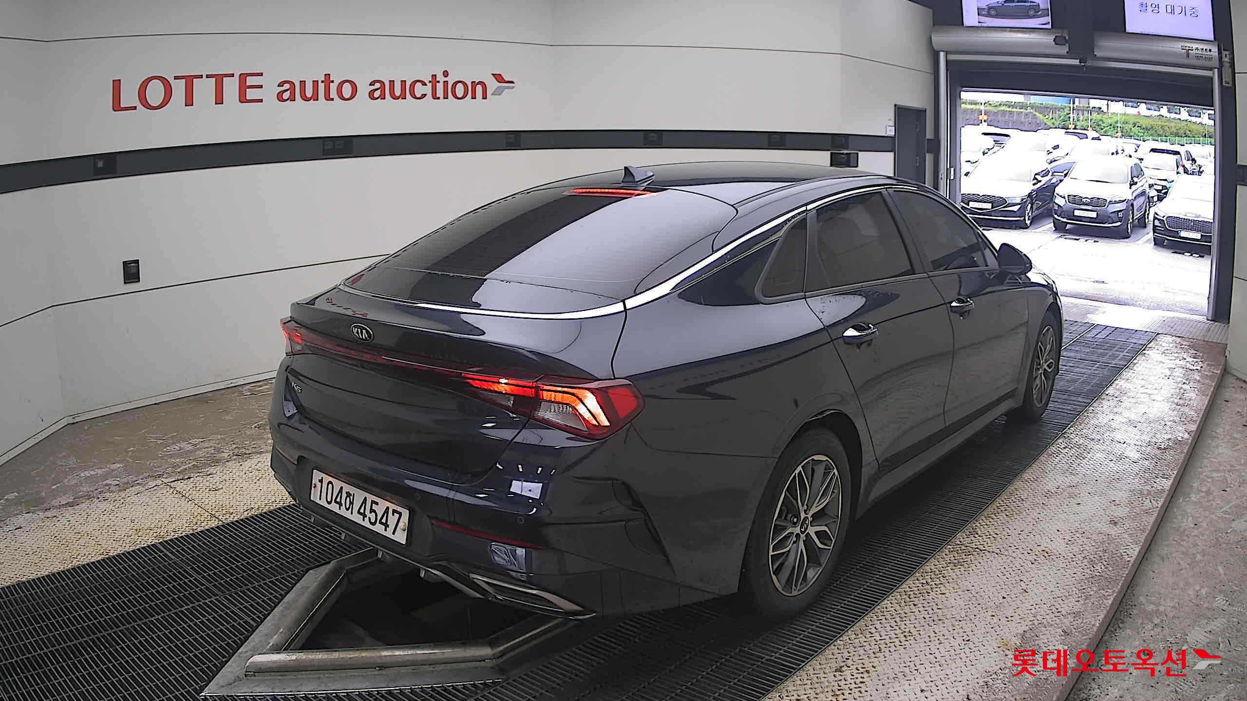 2020 - kia k5