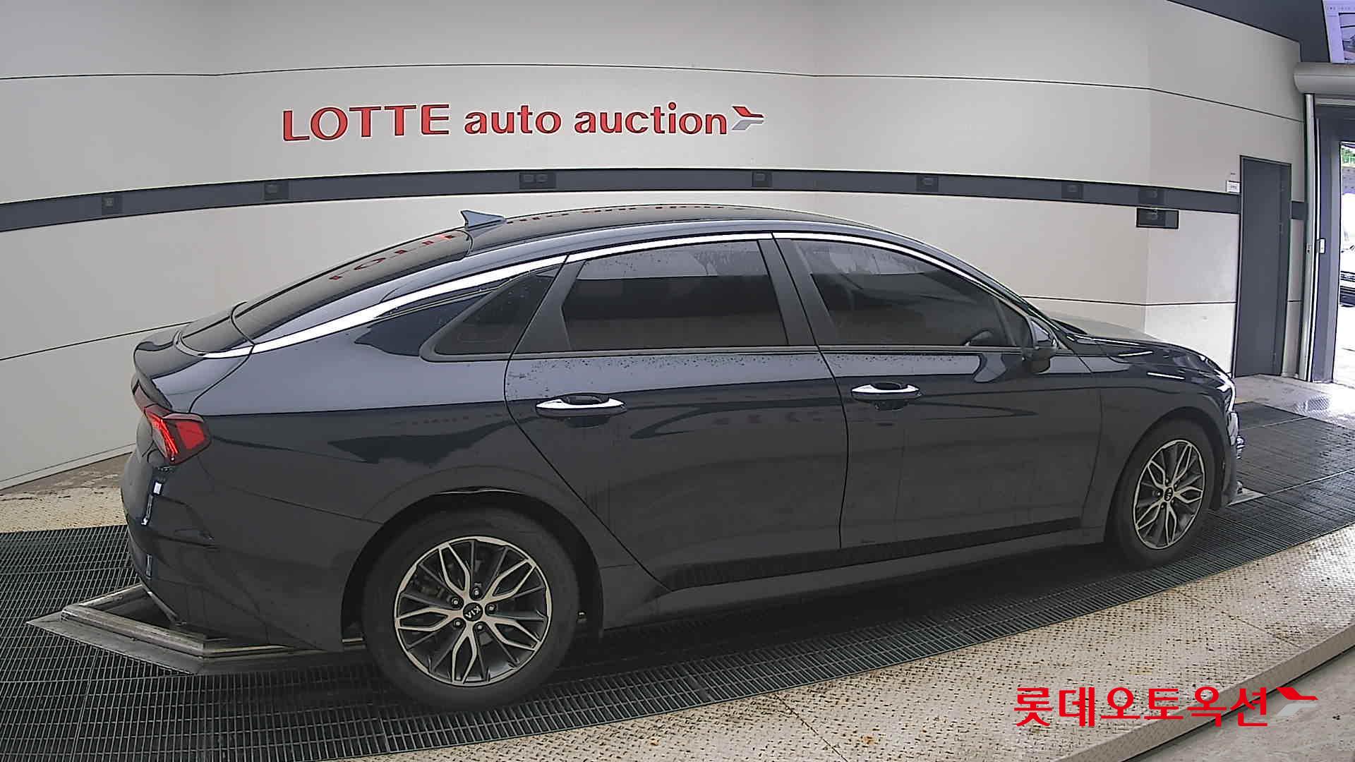 2020 - kia k5