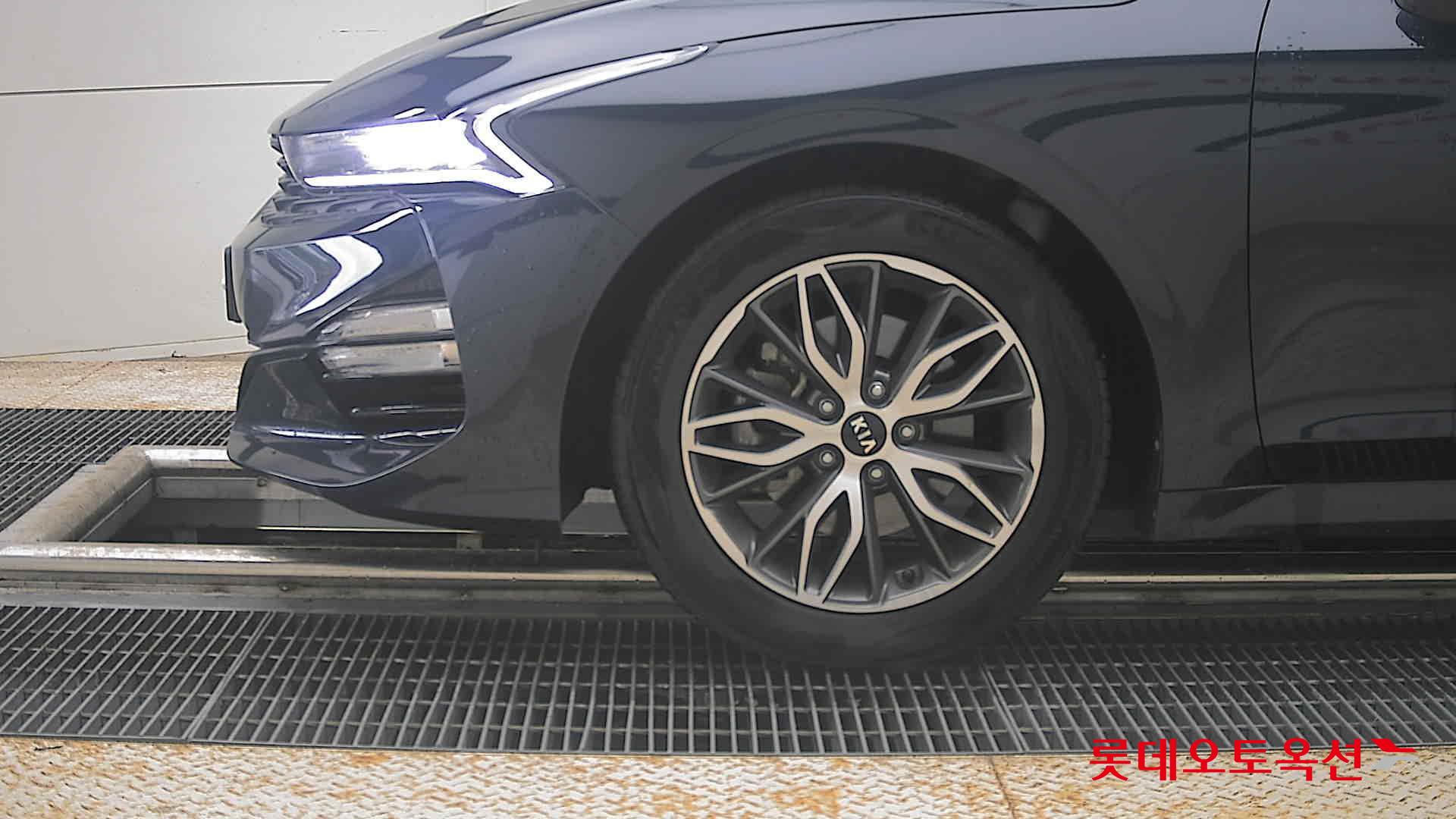 2020 - kia k5