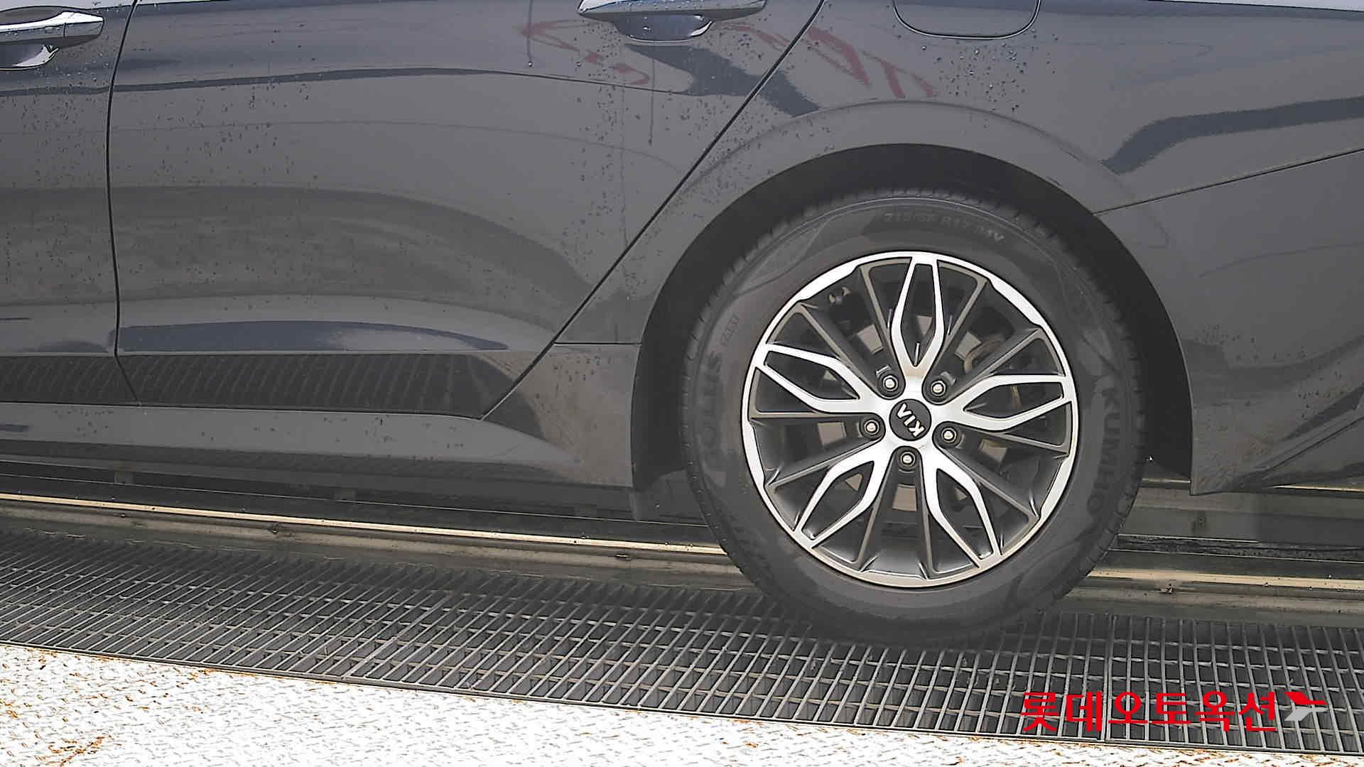 2020 - kia k5