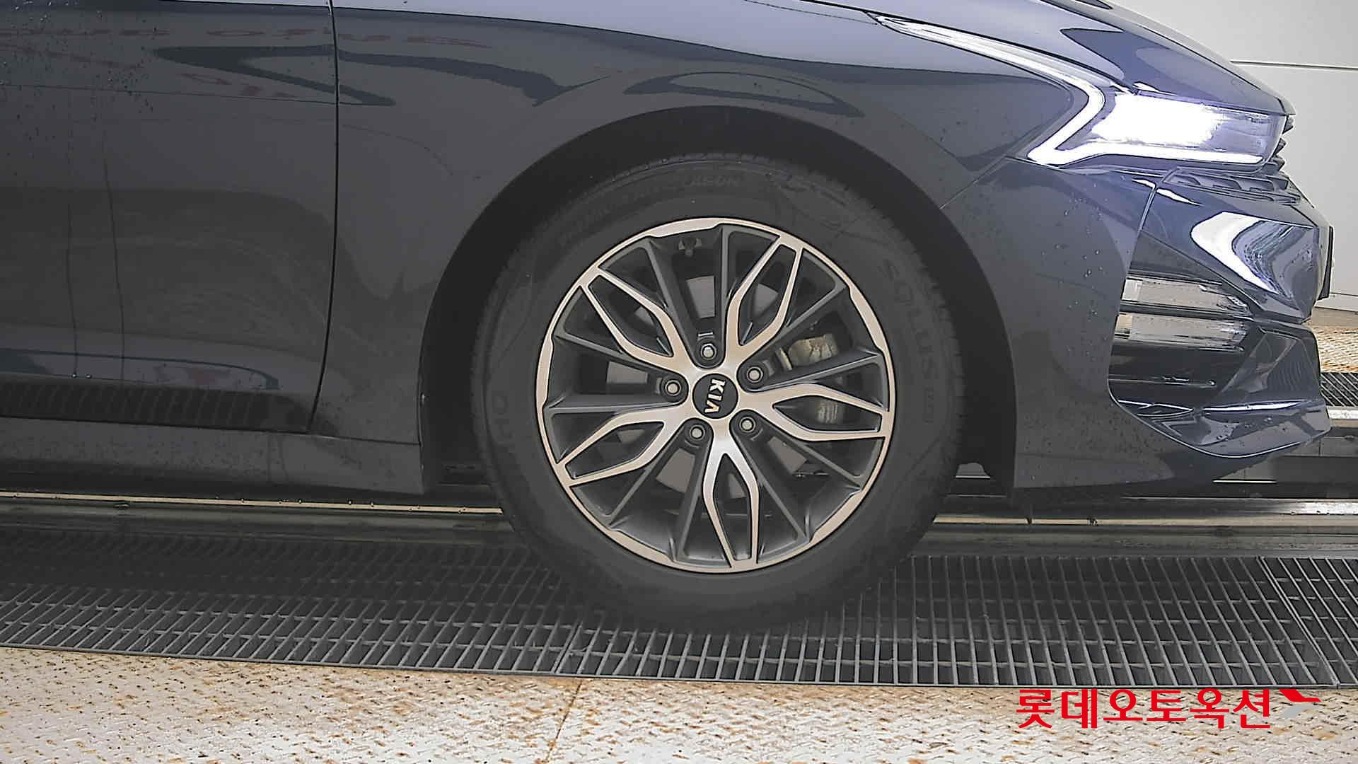 2020 - kia k5