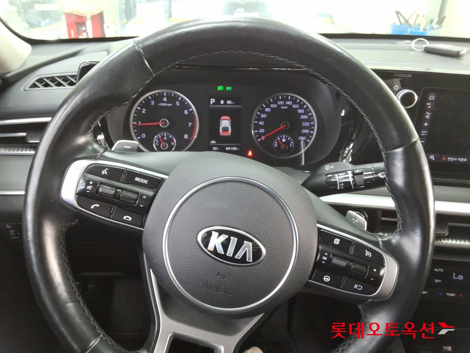 2020 - kia k5
