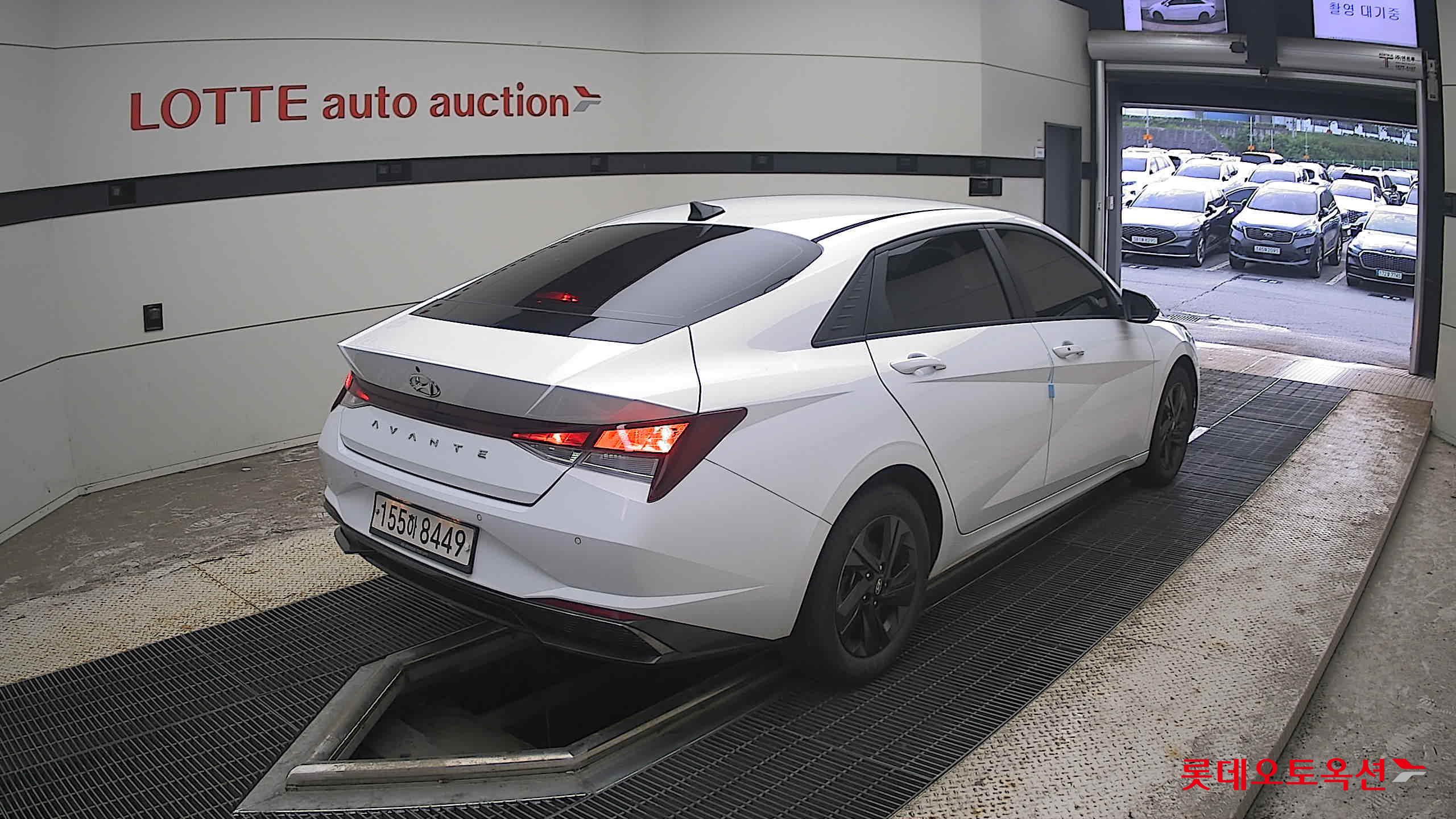 2021 - hyundai avante