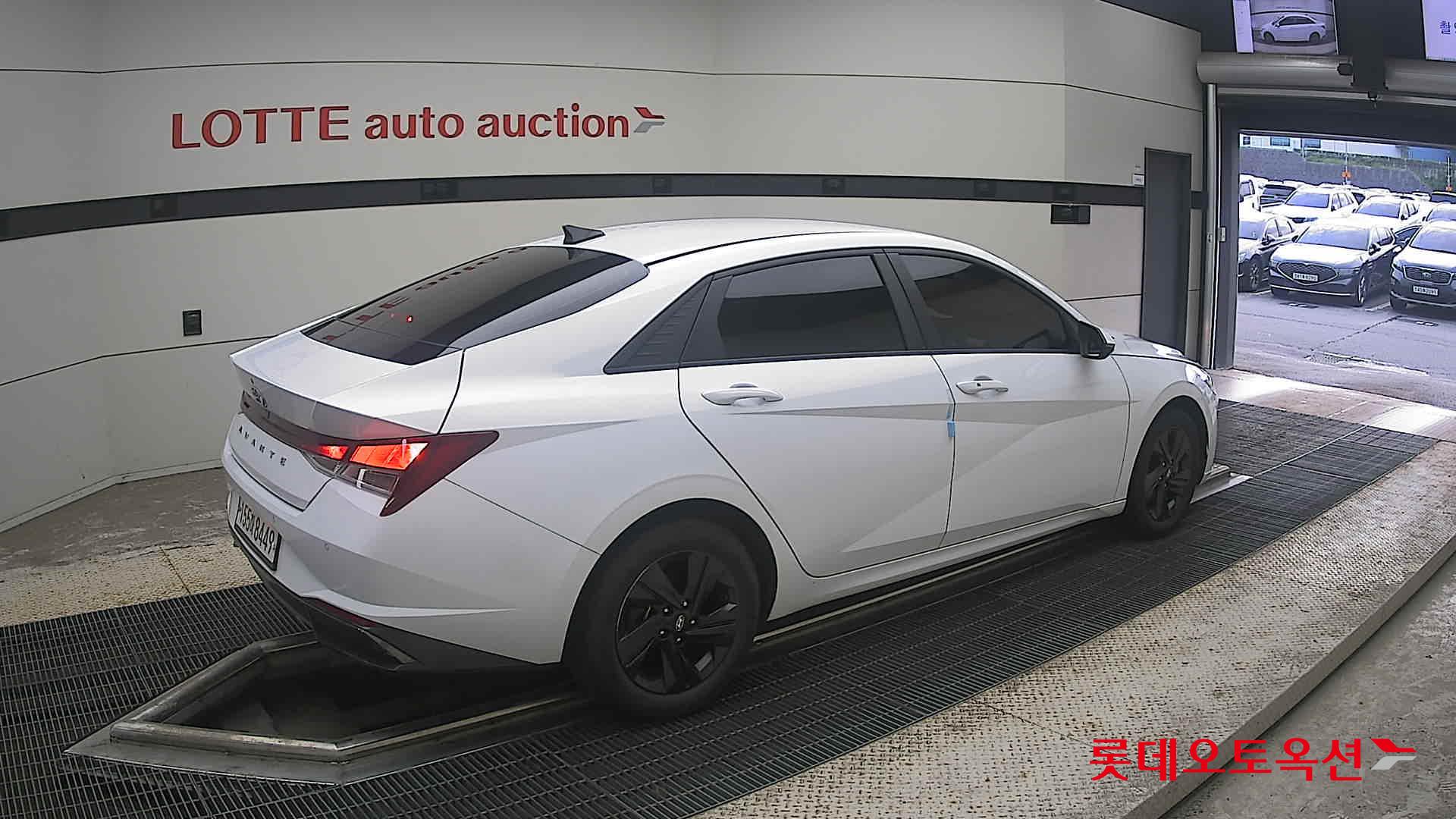2021 - hyundai avante