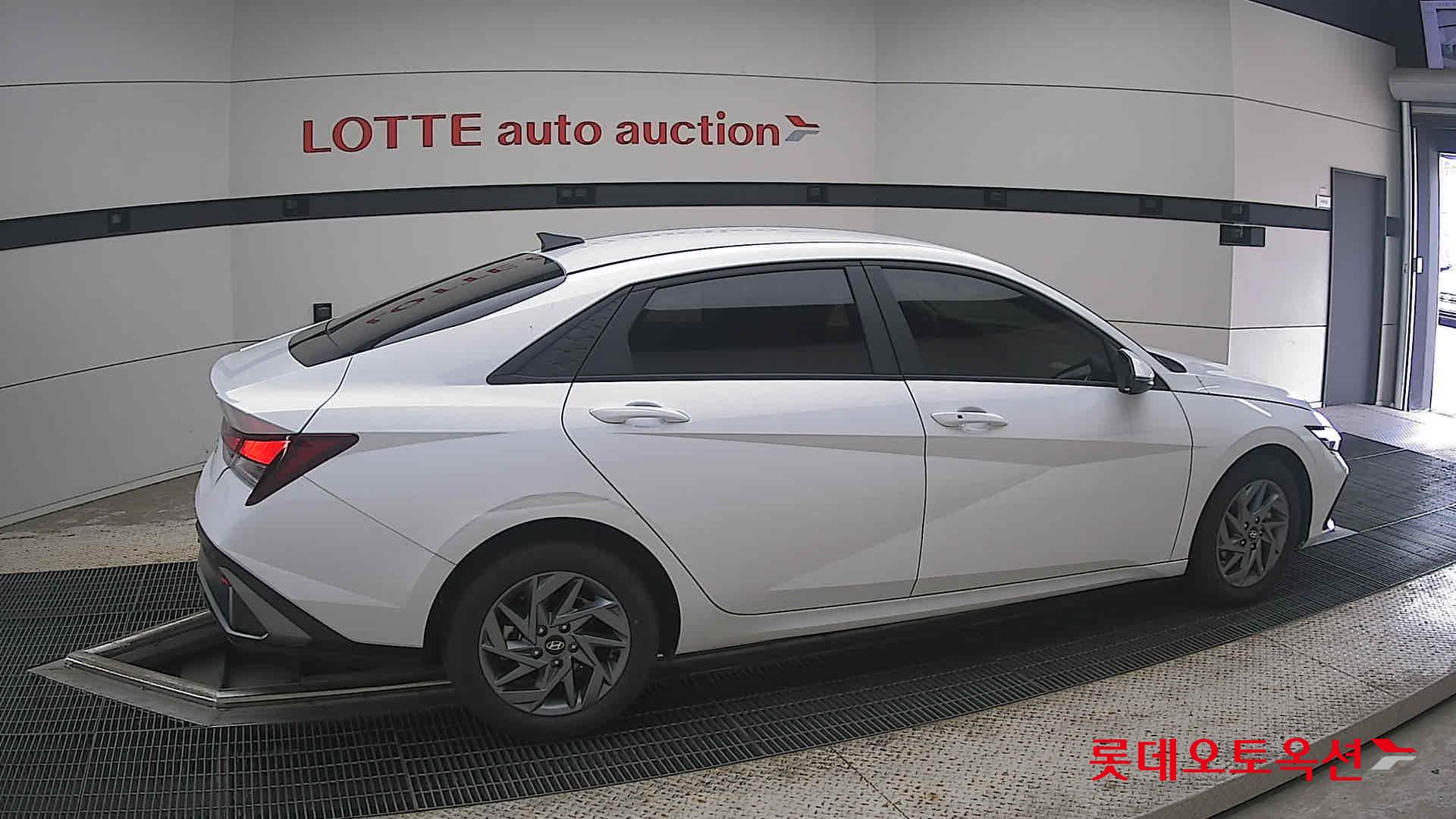2024 - hyundai avante