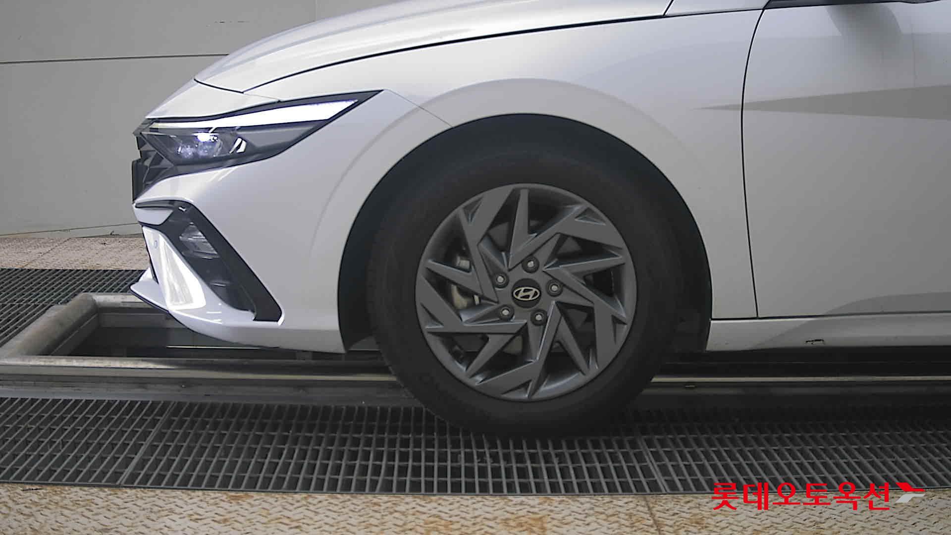 2024 - hyundai avante