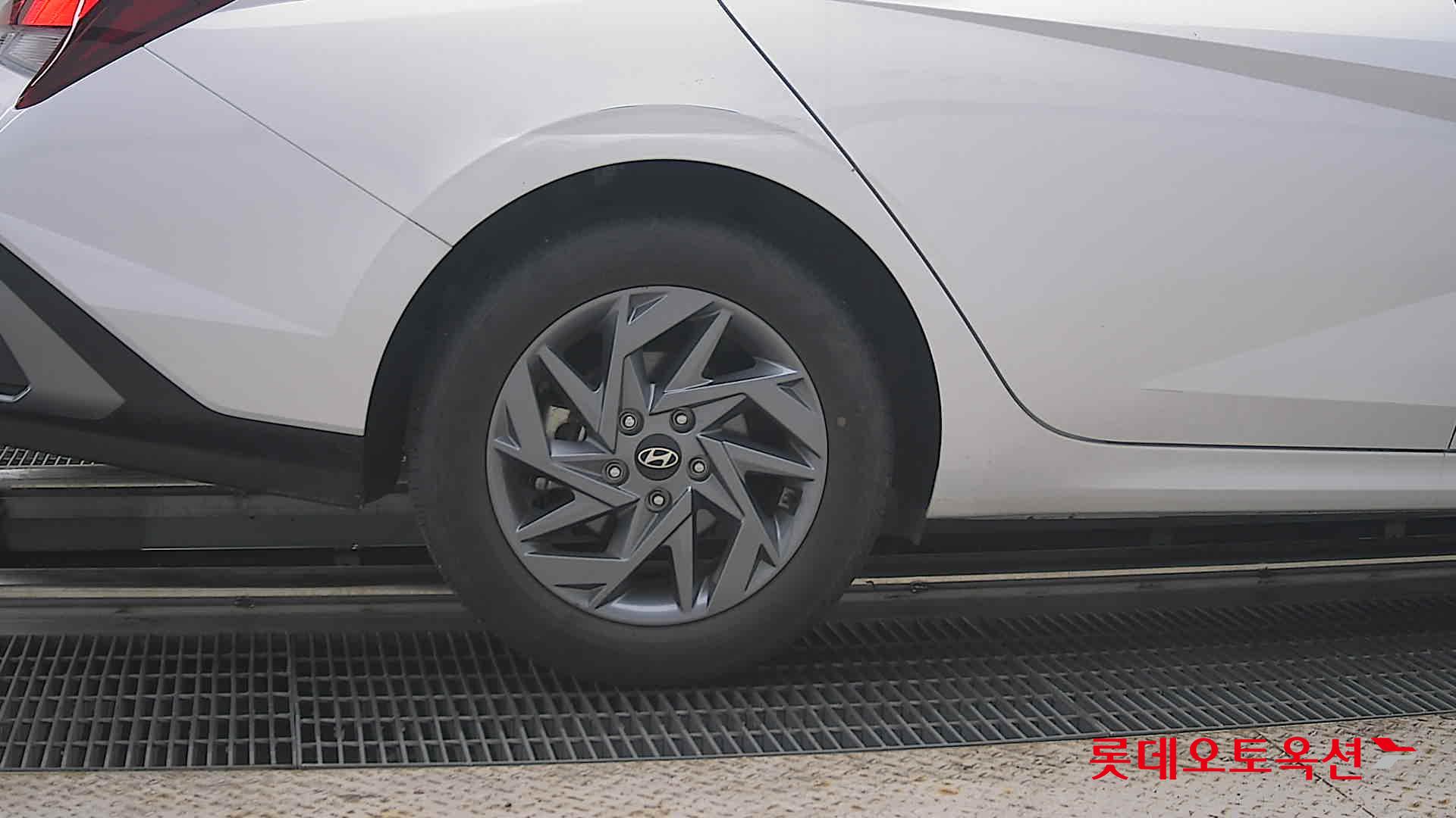 2024 - hyundai avante