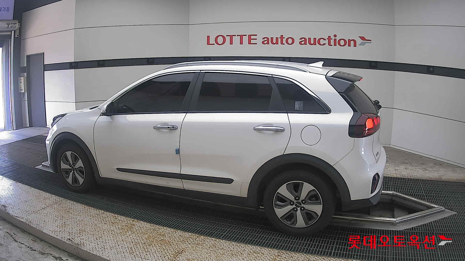 2022 - kia niro
