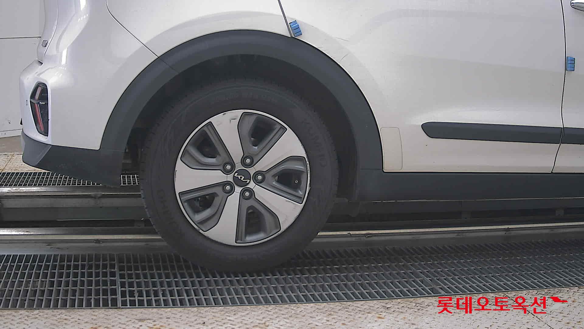 2022 - kia niro