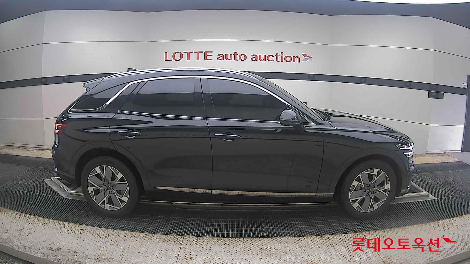 2022 - genesis gv70