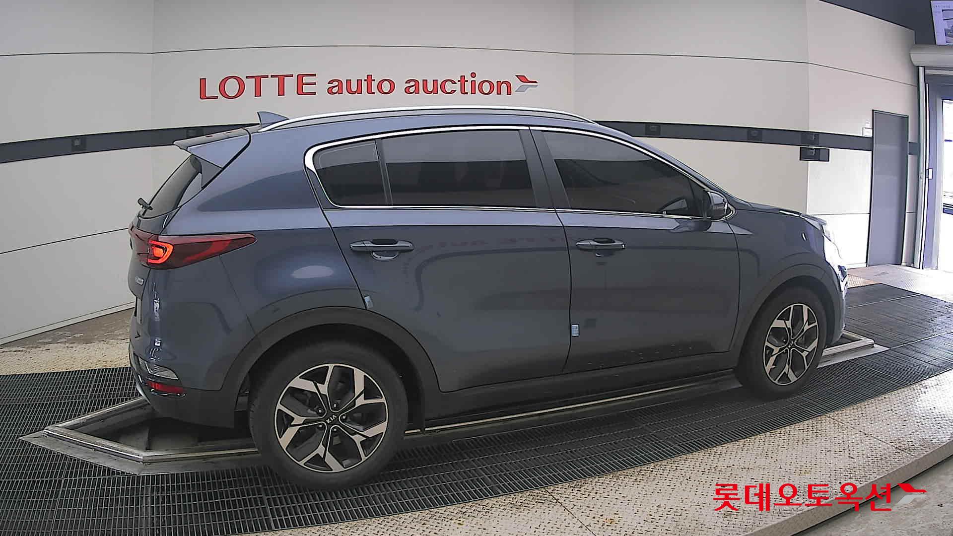 2020 - kia sportage