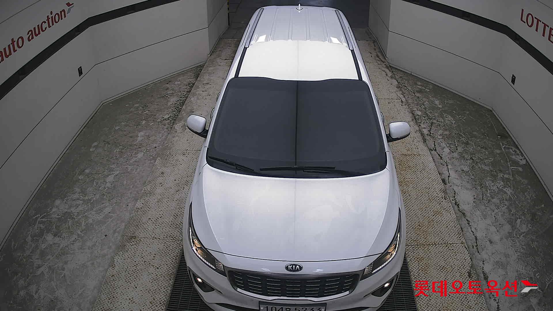 2020 - kia carnival