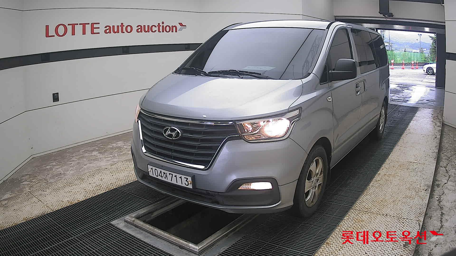 2021 - hyundai grand starex