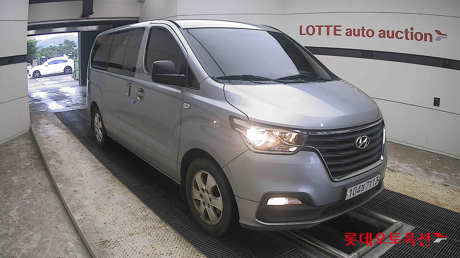 2021 - hyundai grand starex