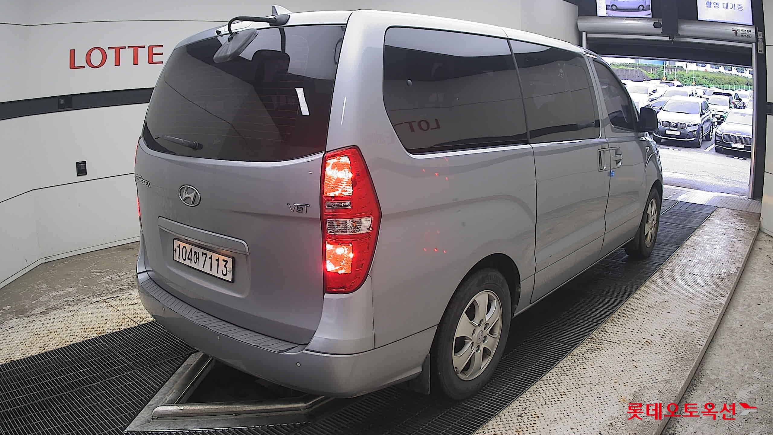 2021 - hyundai grand starex