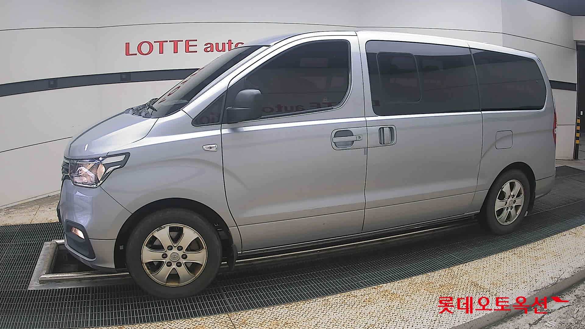 2021 - hyundai grand starex