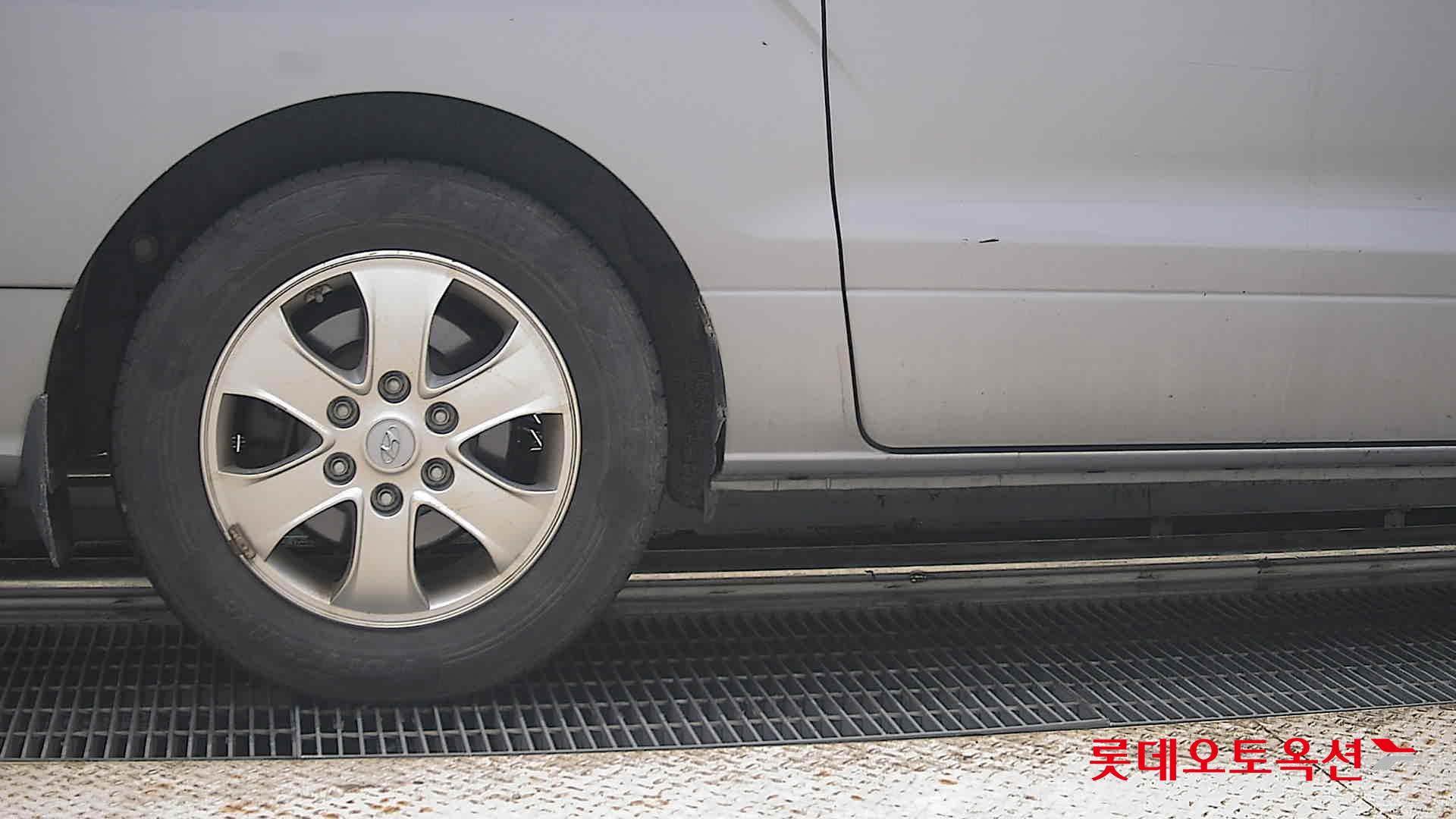 2021 - hyundai grand starex