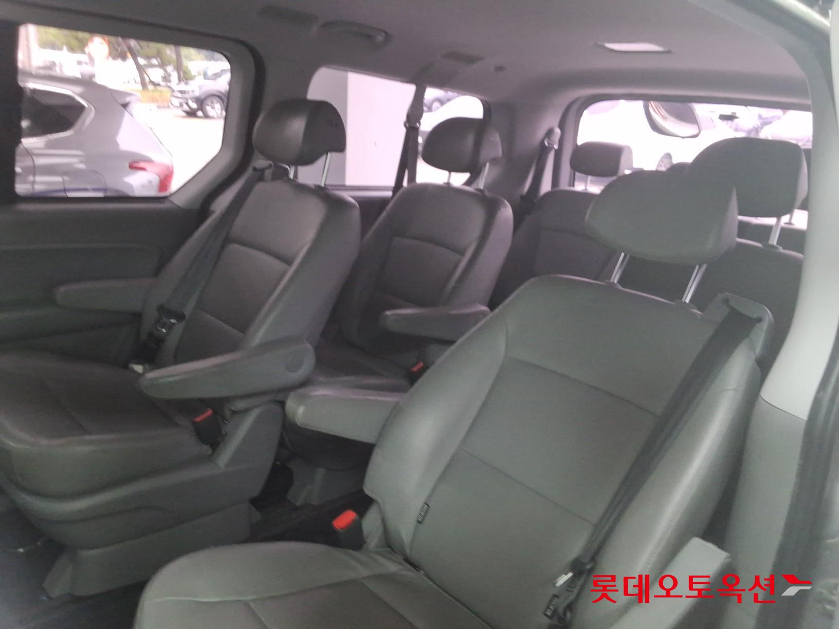 2021 - hyundai grand starex