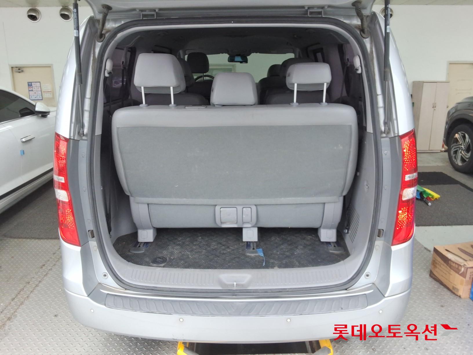 2021 - hyundai grand starex