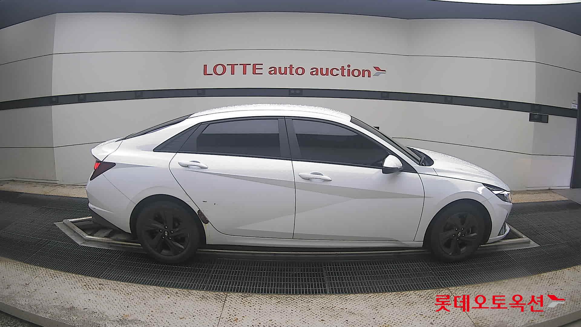 2021 - hyundai avante