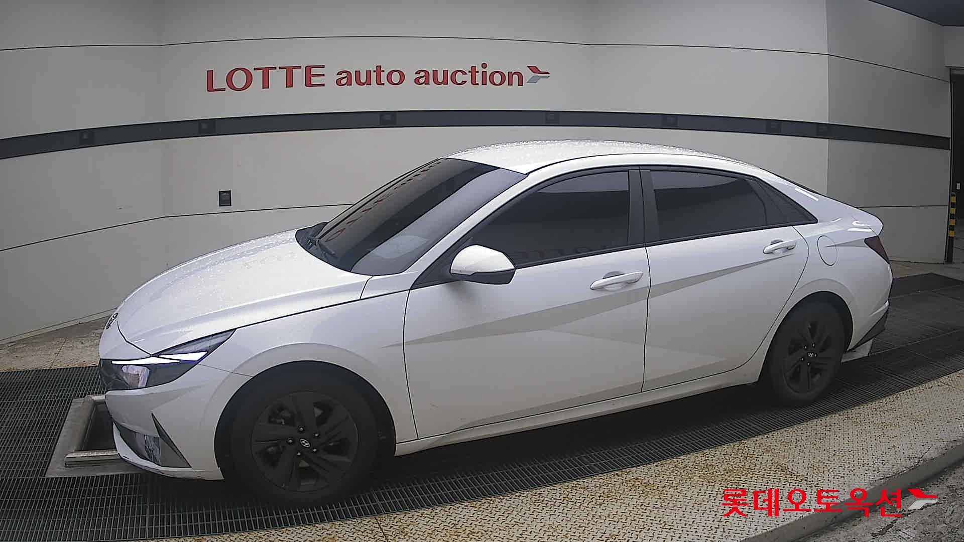 2021 - hyundai avante