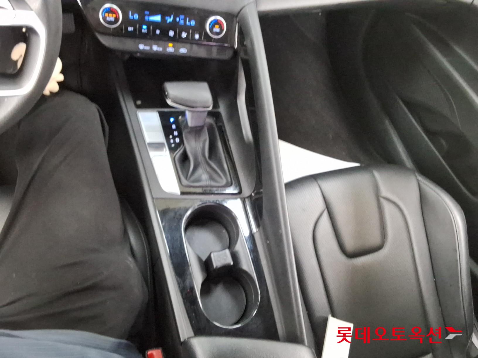 2021 - hyundai avante